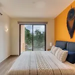 Spacious House Pool Quiet Residential Area 3Floors