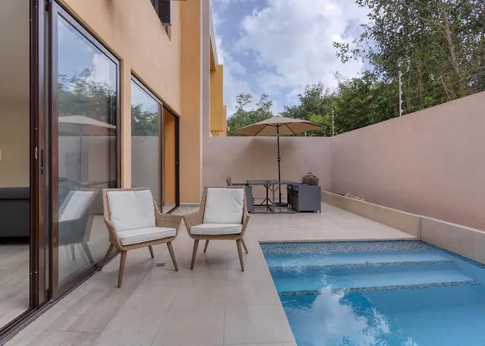 Spacious House Pool Quiet Residential Area 3Floors