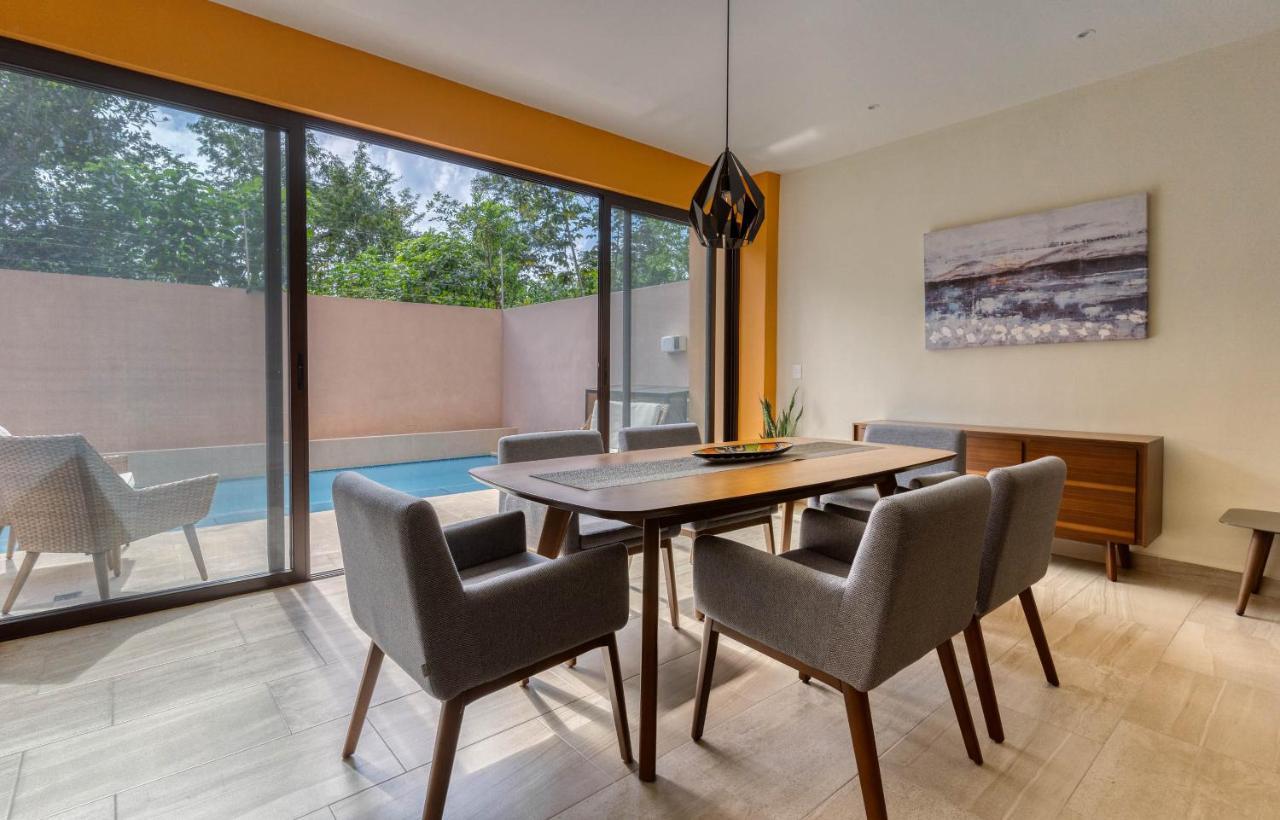 Villa Brand New 3br 3ba House With Private Pool By Simply Comfort