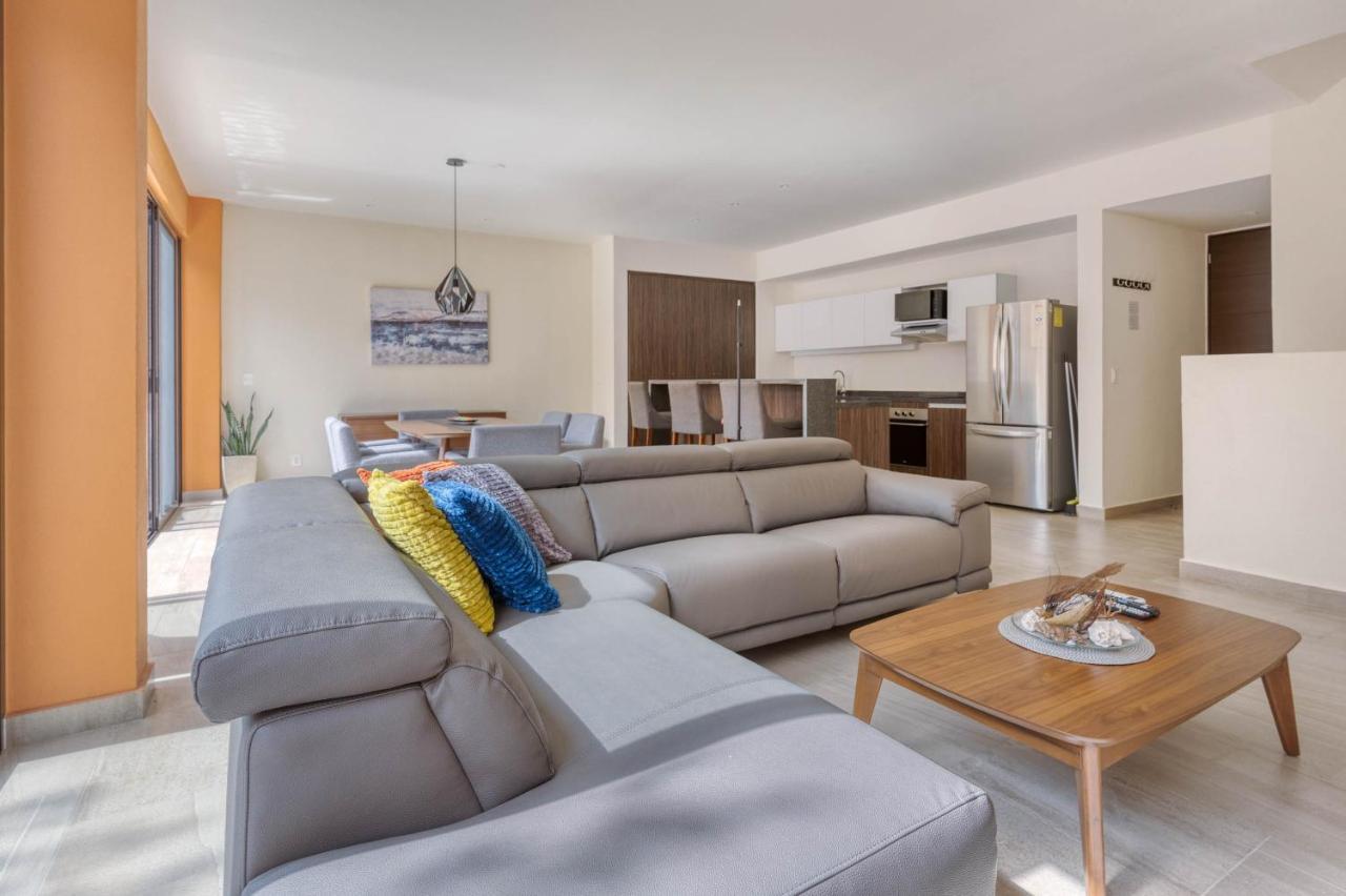 Villa Brand New 3br 3ba House With Private Pool By Simply Comfort