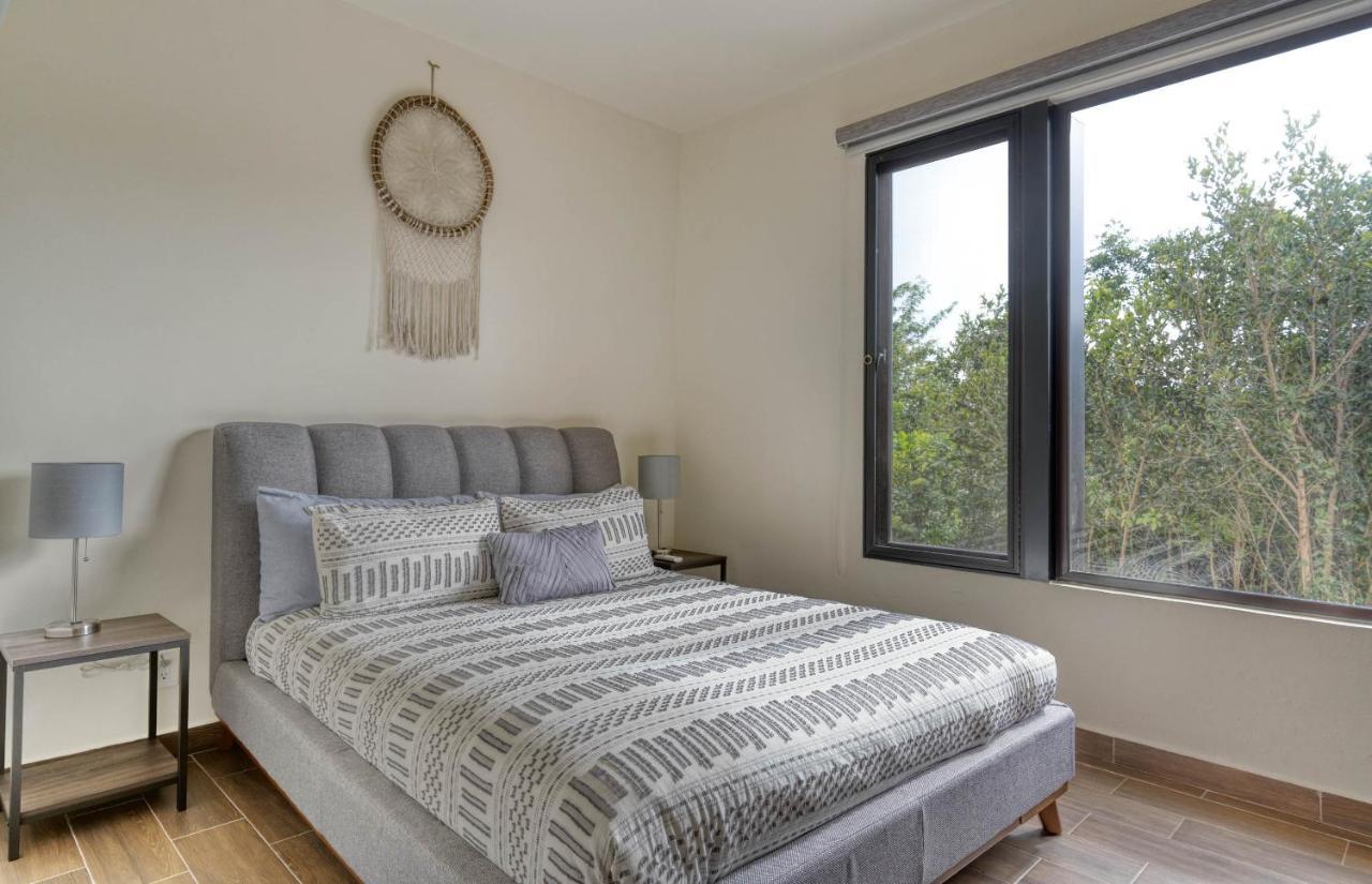 Villa Brand New 3br 3ba House With Private Pool By Simply Comfort